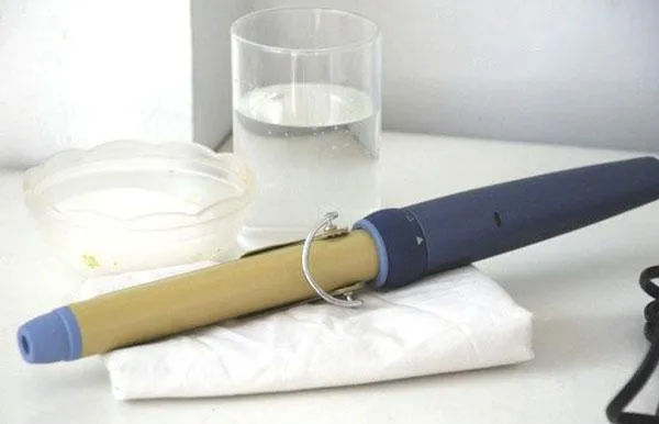 Apply Rubbing Alcohol or Baking Soda Paste