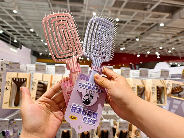 Hollow combs